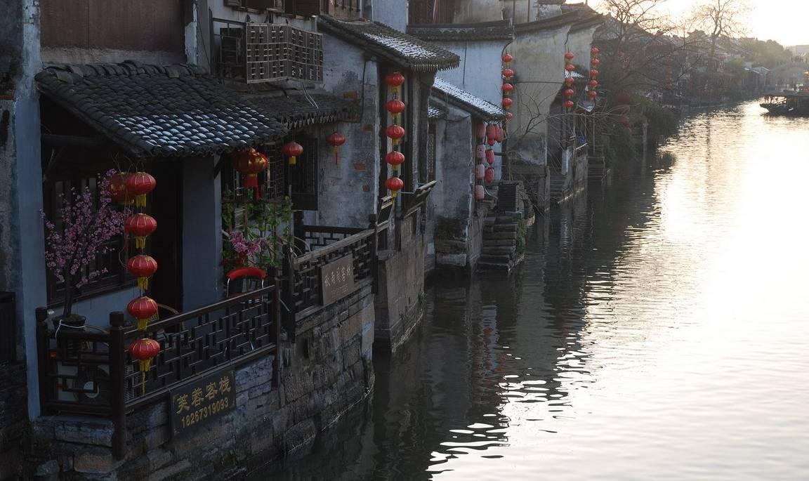 打乒乓球怎么接旋转球